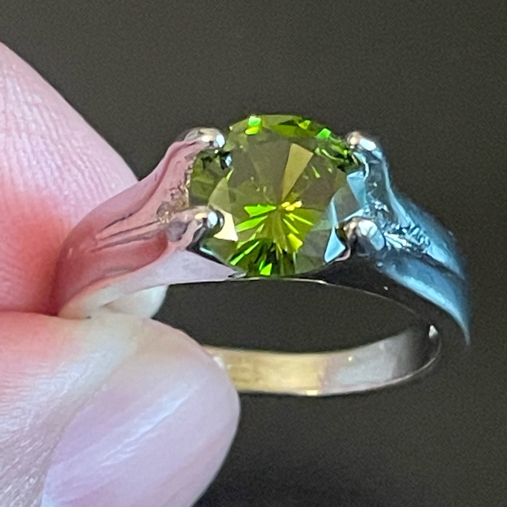 Oliver green cubic zirconia S925 silver ring size 7 - Picture 8 of 8